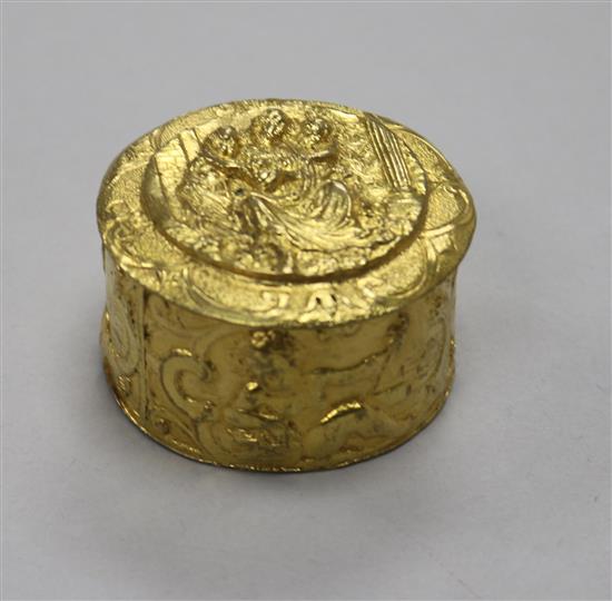 An ormolu snuff box